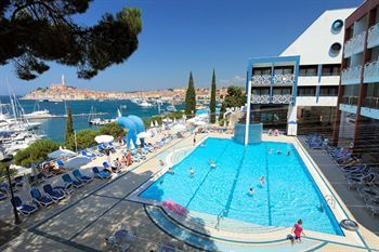 Maistra Park Hotel